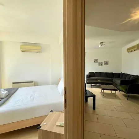 Cozy Agamemnonos - Platform 357 Apartment